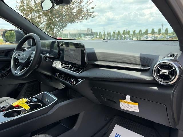 2027 Chevrolet Equinox FWD LT