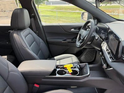 2027 Chevrolet Equinox FWD LT