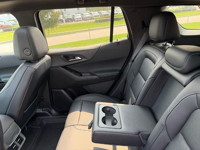 2027 Chevrolet Equinox FWD LT