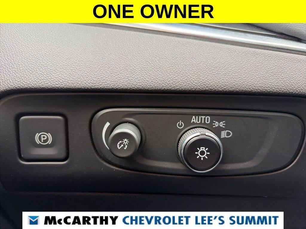 2021 Buick Enclave Essence