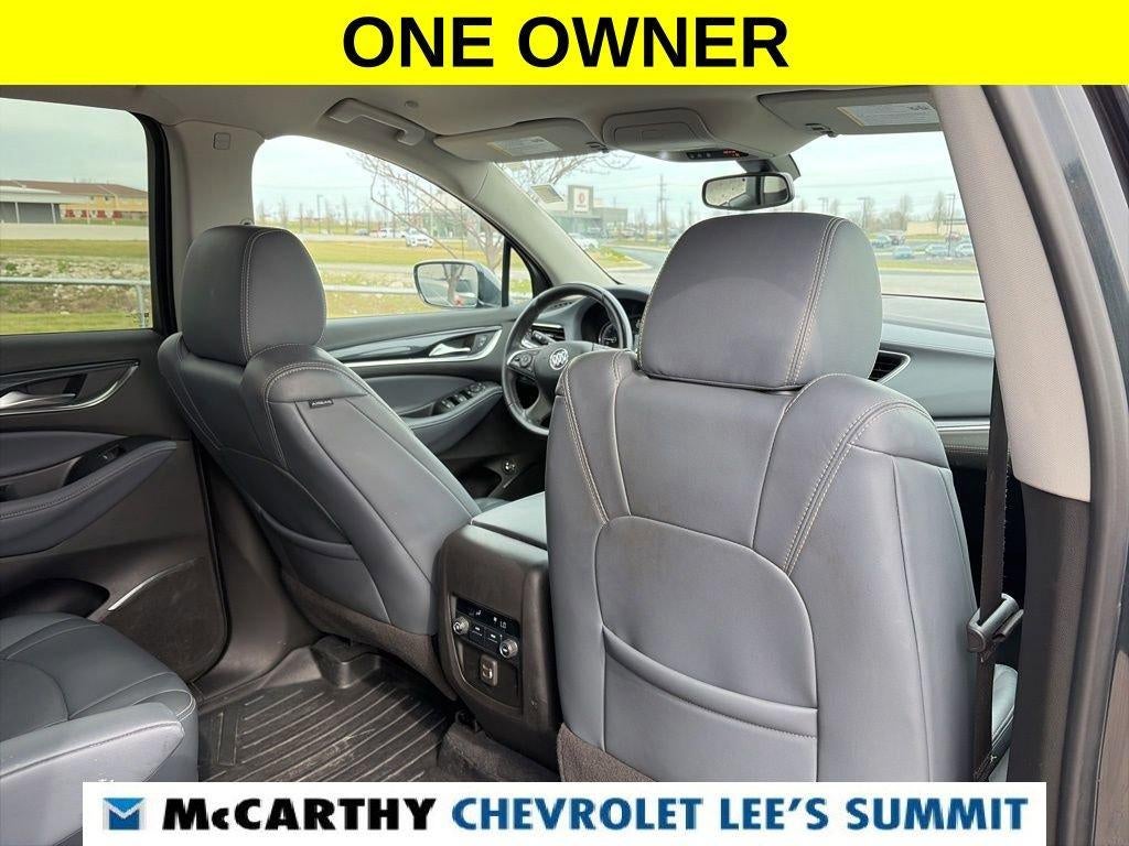 2021 Buick Enclave Essence