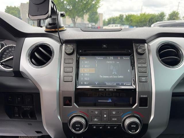 2017 Toyota Tundra 2WD Platinum