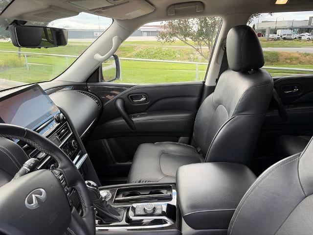 2024 INFINITI QX80 LUXE