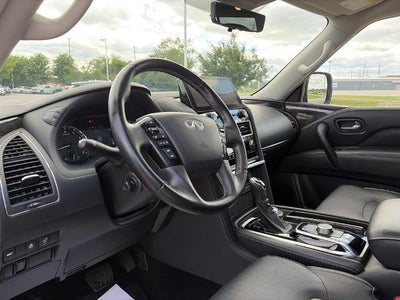 2024 INFINITI QX80 LUXE