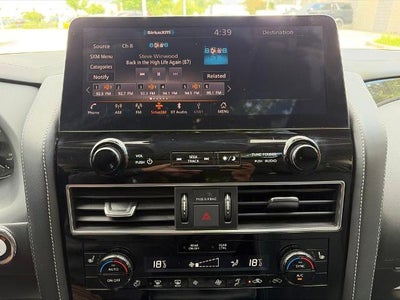 2024 INFINITI QX80 LUXE
