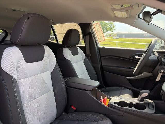 2026 Chevrolet Trax FWD 4dr LS