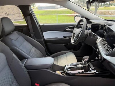 2026 Chevrolet Trax FWD 4dr LT