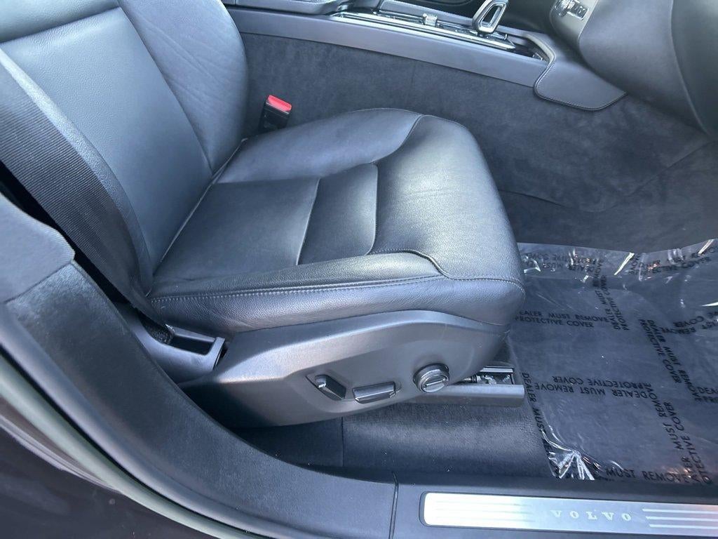 2023 Volvo XC90 Core