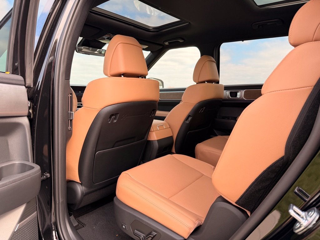 2027 Hyundai Santa Fe Limited 6 Passenger