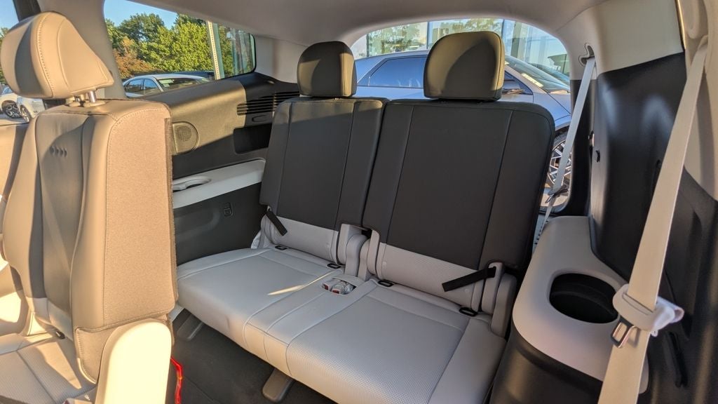 2026 Hyundai Ioniq 9 SEL