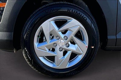 2026 Hyundai Kona SE FWD