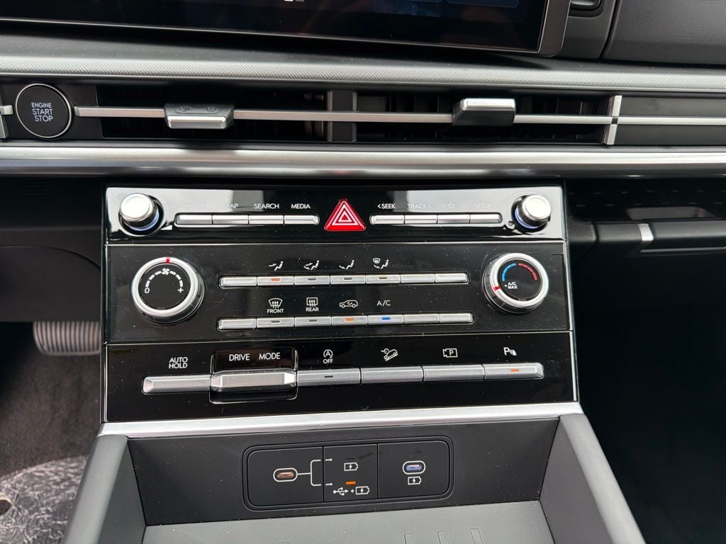 2027 Hyundai Santa Fe SE