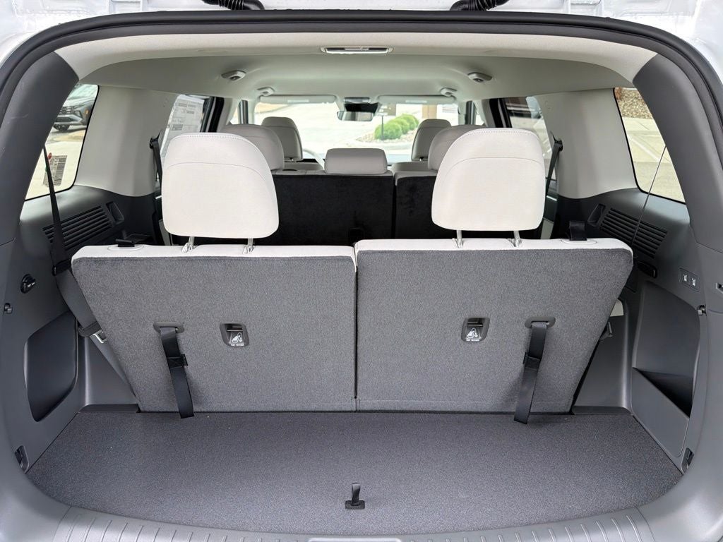 2027 Hyundai Santa Fe SE