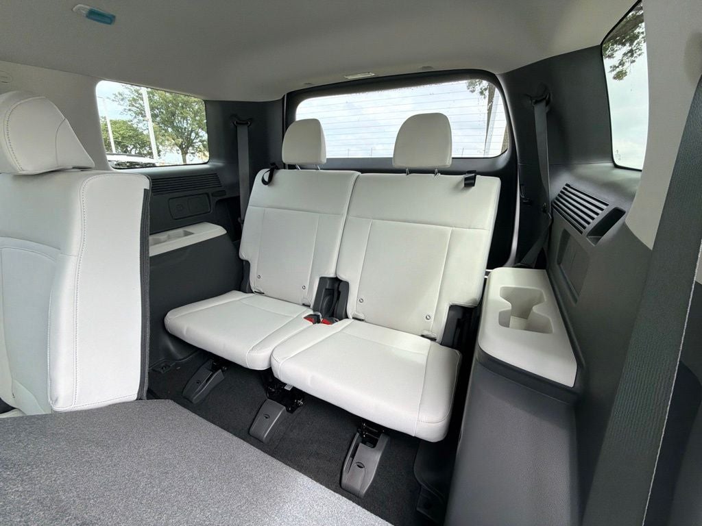 2027 Hyundai Santa Fe SE