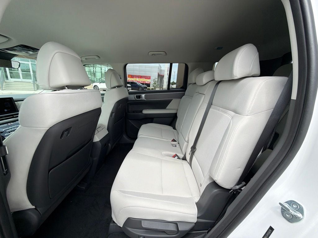 2027 Hyundai Santa Fe SE