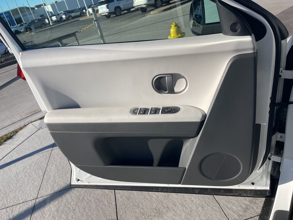2026 Hyundai IONIQ 5 SE