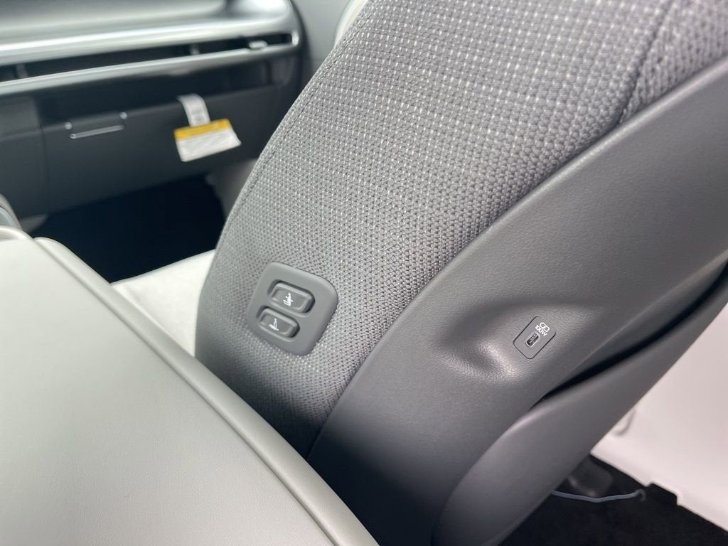 2026 Hyundai IONIQ 9 SE