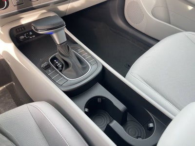 2026 Hyundai Kona SE