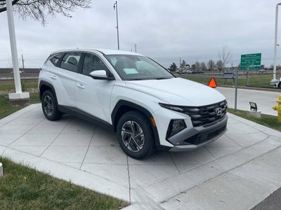 2026 Hyundai Tucson Hybrid Blue SE