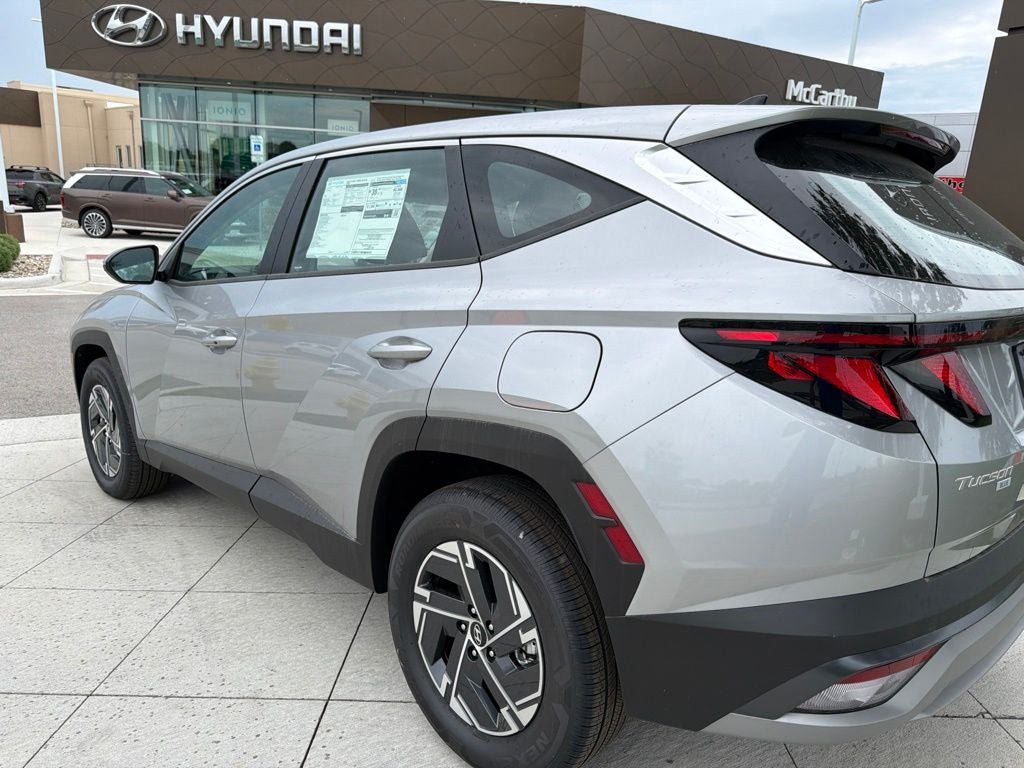 2026 Hyundai Tucson Hybrid Blue SE