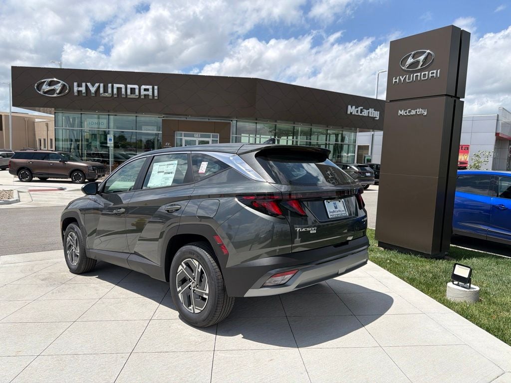2026 Hyundai Tucson Hybrid Blue SE