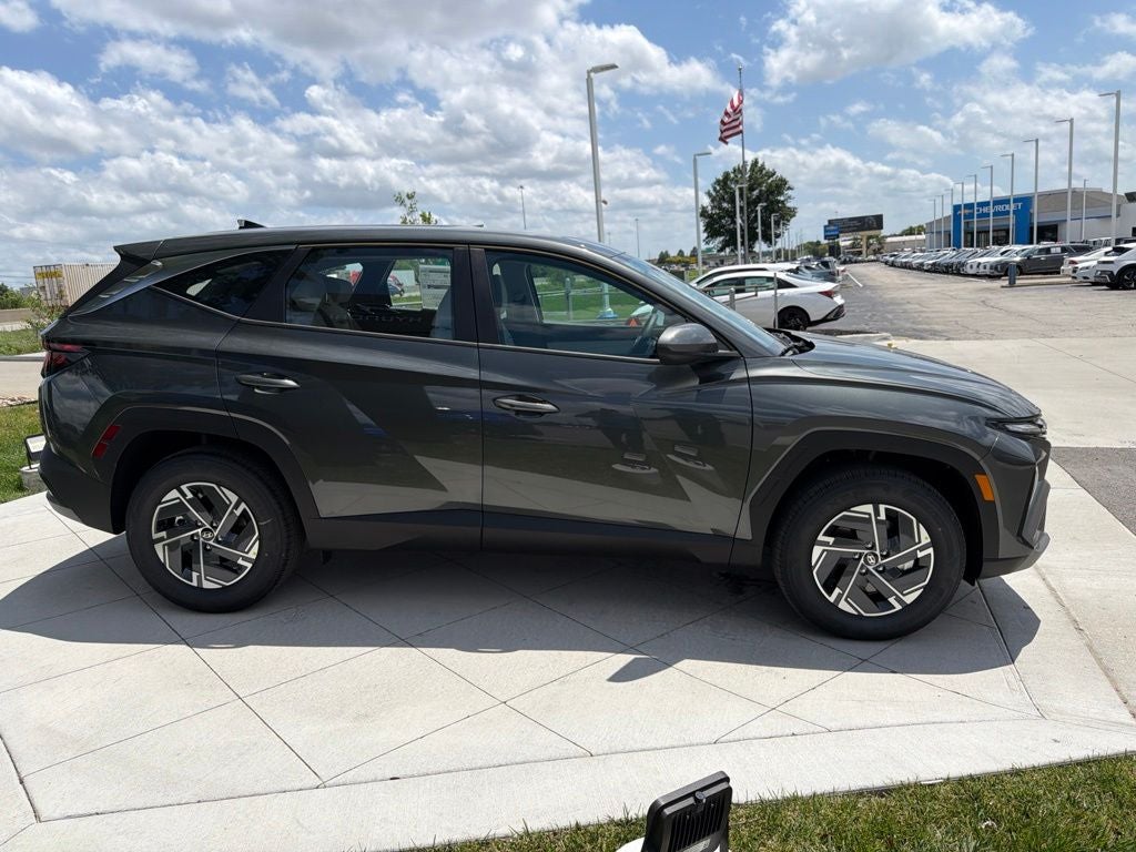 2026 Hyundai Tucson Hybrid Blue SE