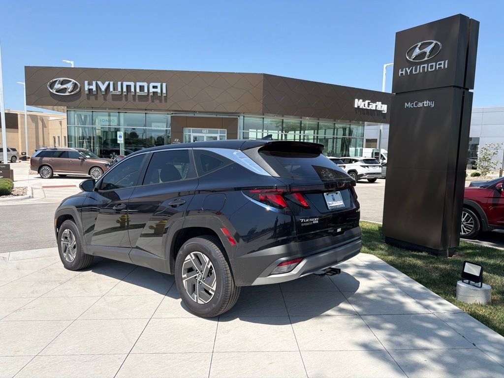 2026 Hyundai Tucson Hybrid Blue SE