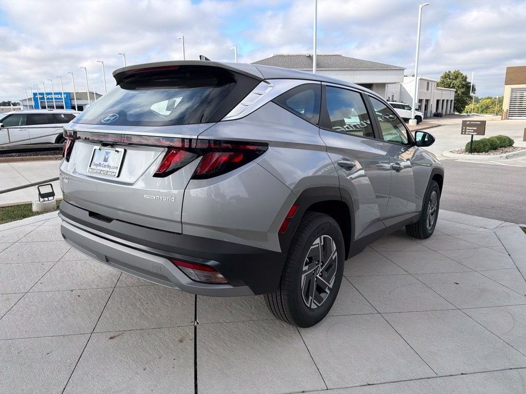 2026 Hyundai Tucson Hybrid Blue SE