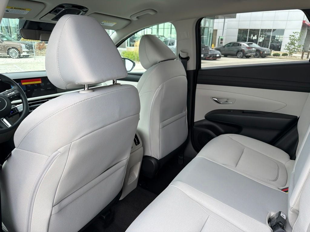 2026 Hyundai Tucson Hybrid SEL