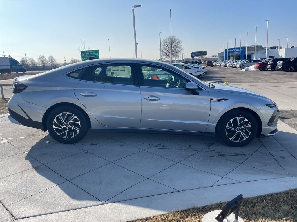 2026 Hyundai Sonata Hybrid Blue