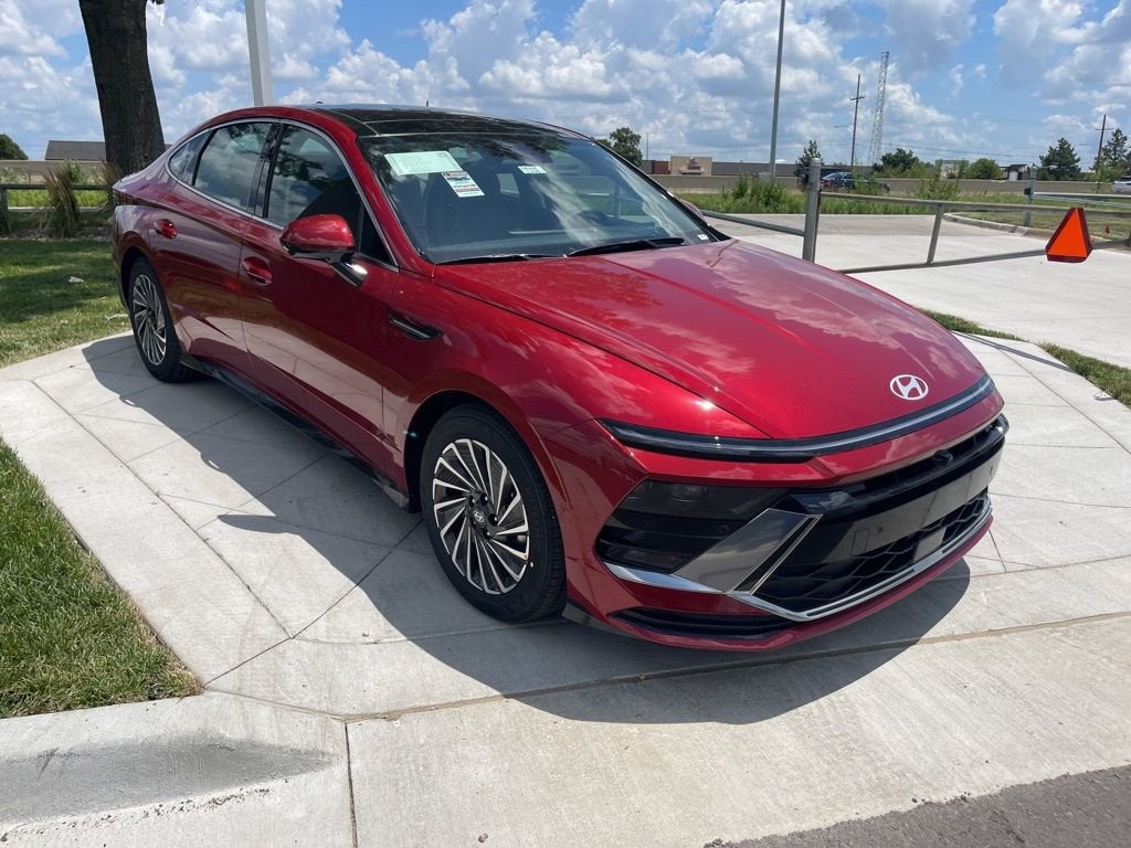 2025 Hyundai Sonata Hybrid Limited