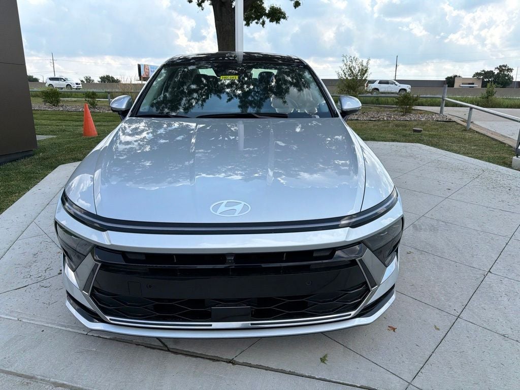 2026 Hyundai Sonata Hybrid Limited