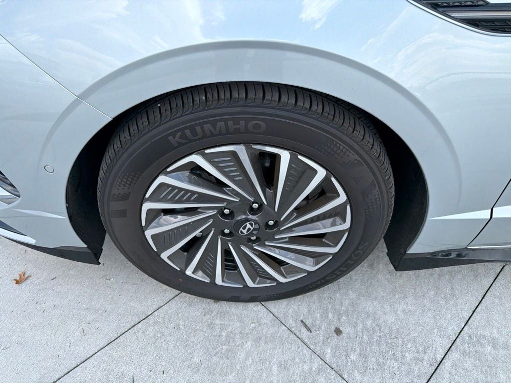 2026 Hyundai Sonata Hybrid Limited