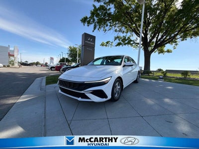 2026 Hyundai Elantra SE