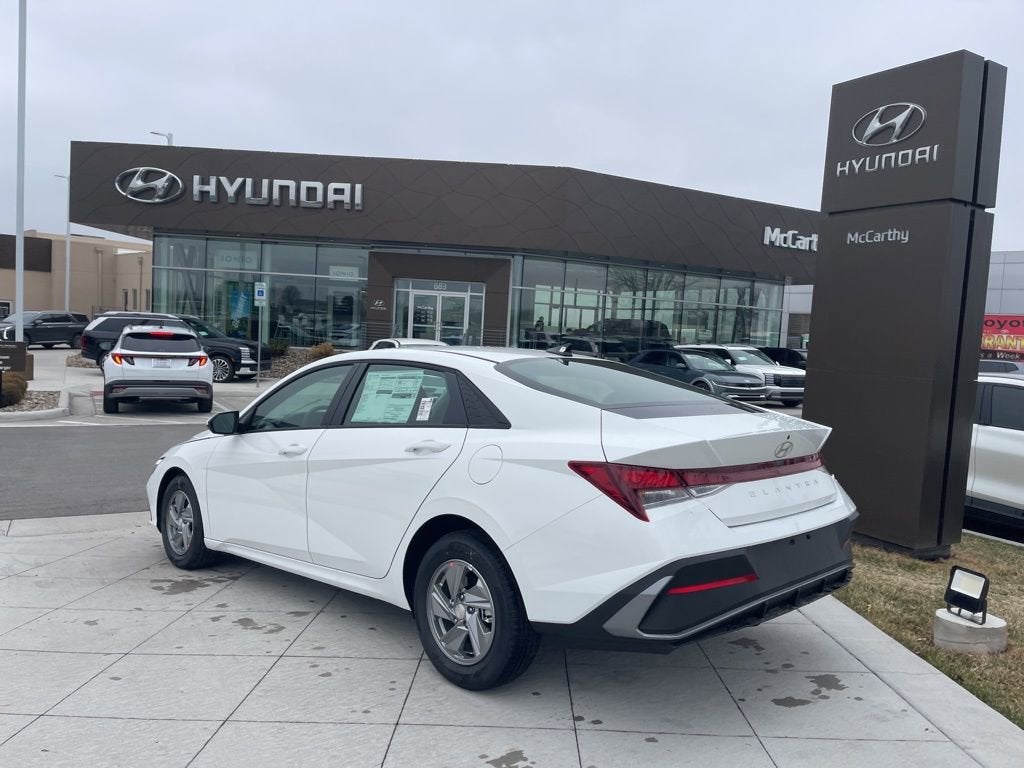 2026 Hyundai Elantra SE