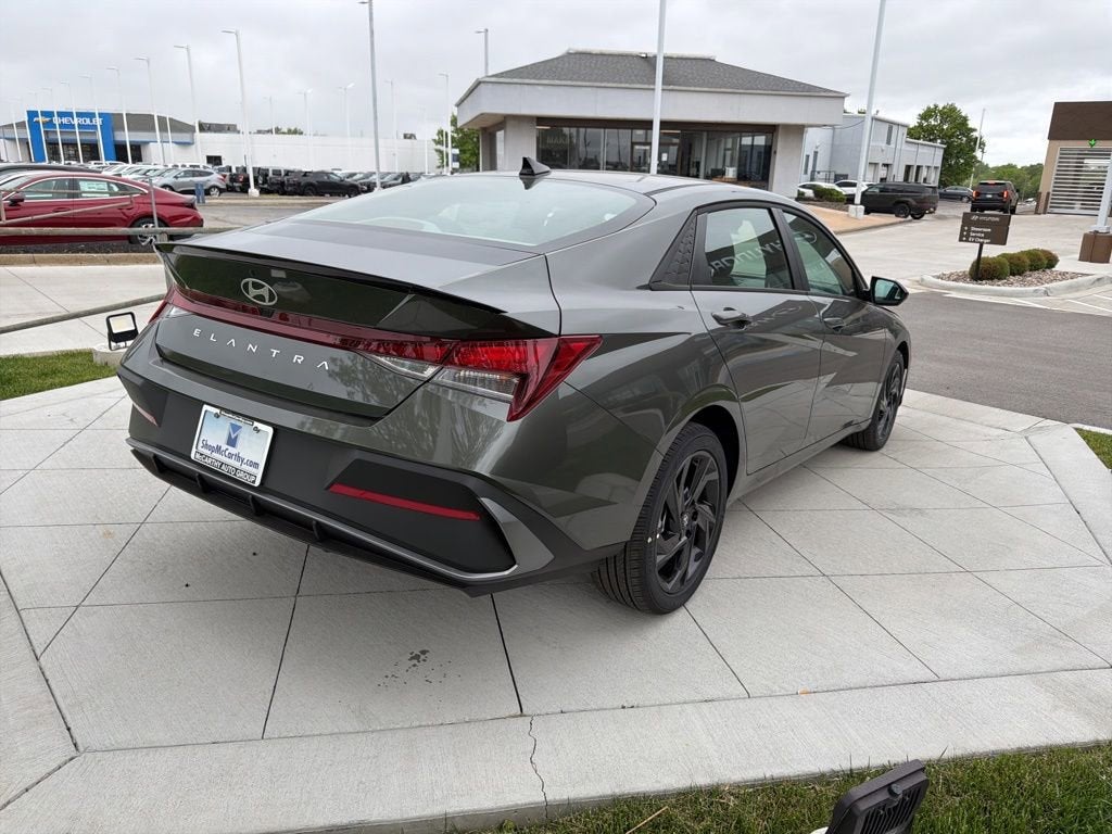 2026 Hyundai Elantra SEL Sport