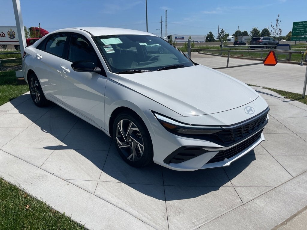 2025 Hyundai Elantra Hybrid SEL Sport