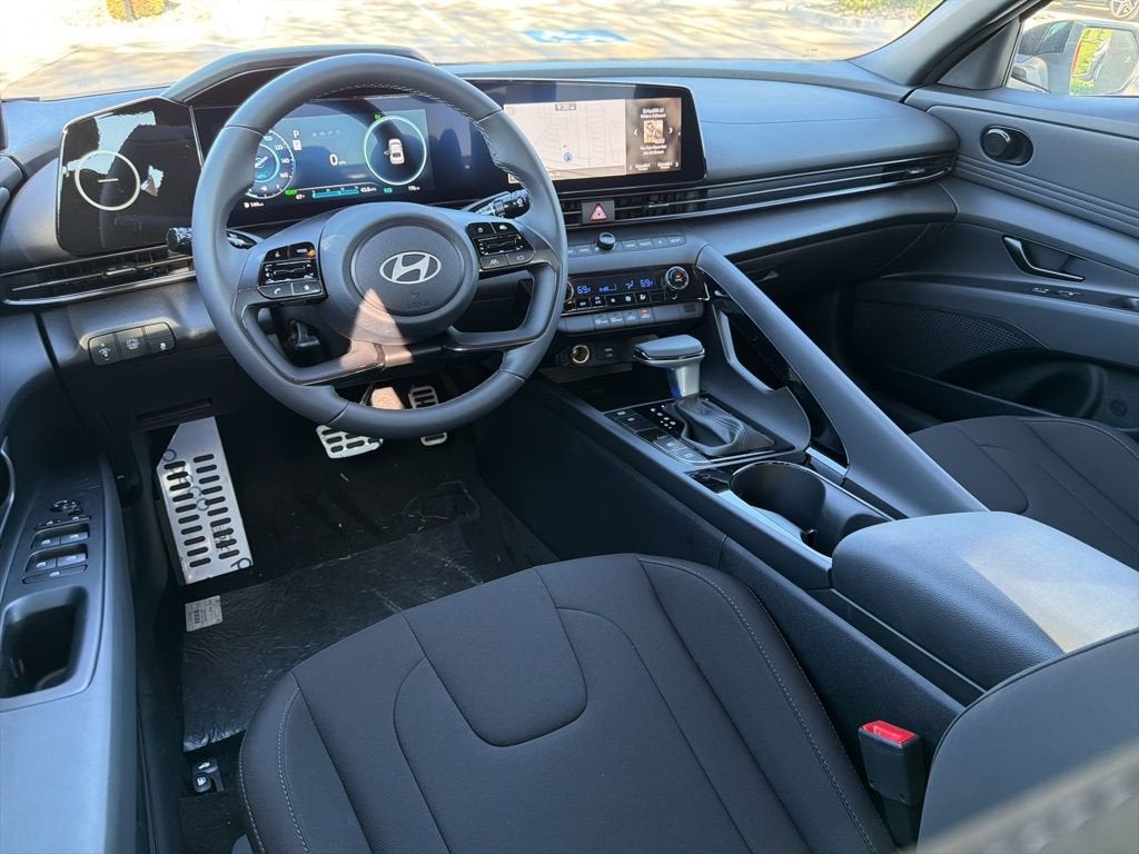 2025 Hyundai Elantra Hybrid SEL Sport