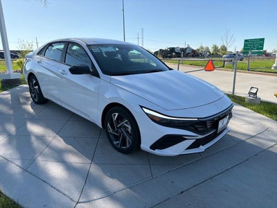 2025 Hyundai Elantra Hybrid SEL Sport