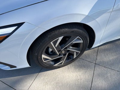 2025 Hyundai Elantra Hybrid SEL Sport