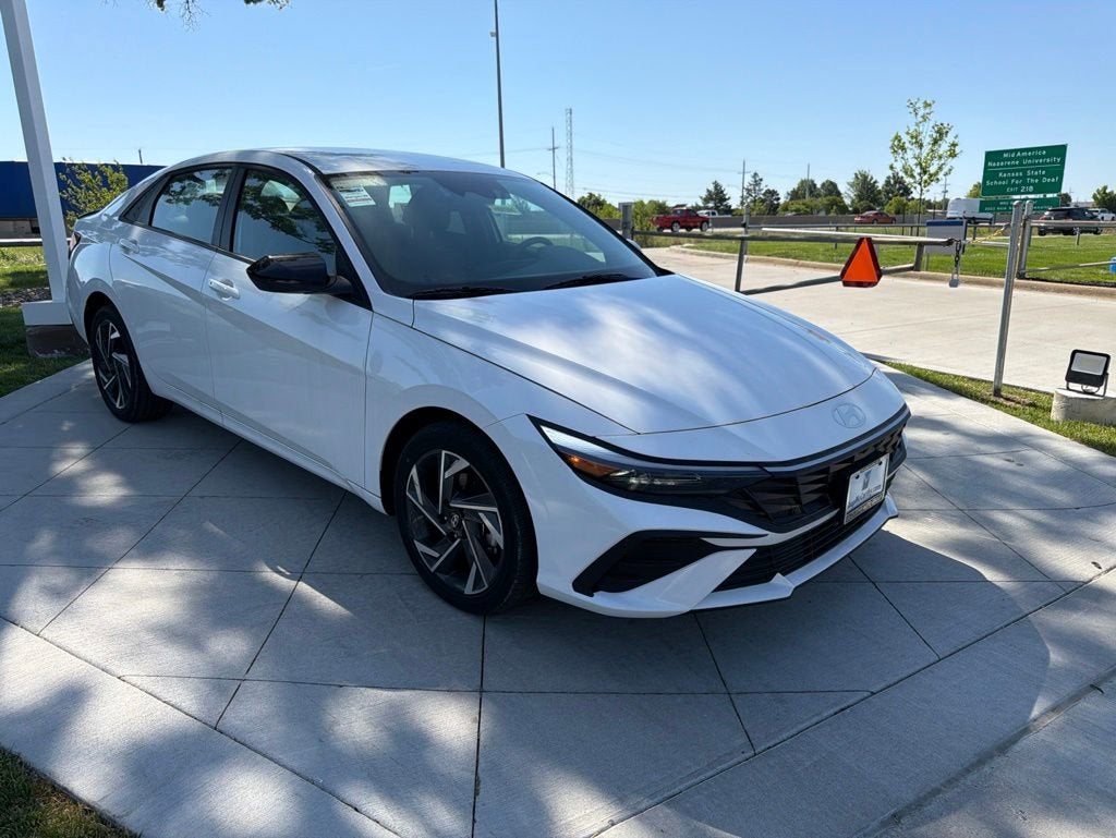 2025 Hyundai Elantra Hybrid SEL Sport