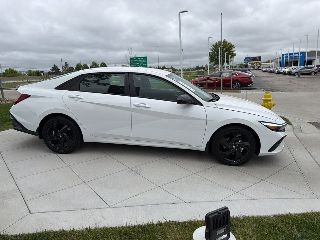 2026 Hyundai Elantra Hybrid SEL Sport