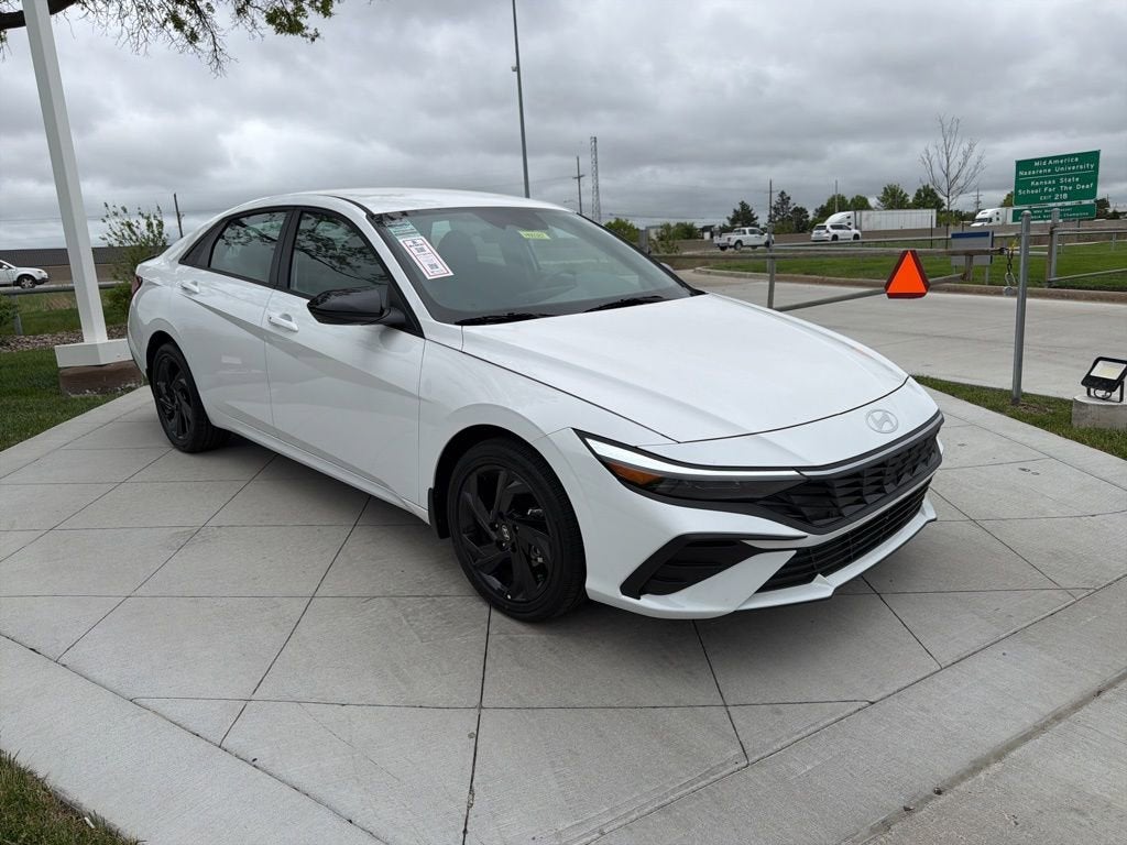 2026 Hyundai Elantra Hybrid SEL Sport