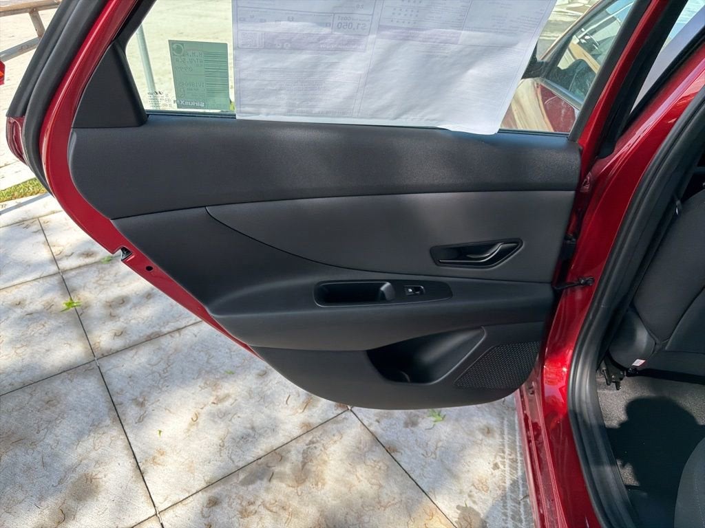 2025 Hyundai Elantra Hybrid SEL Sport