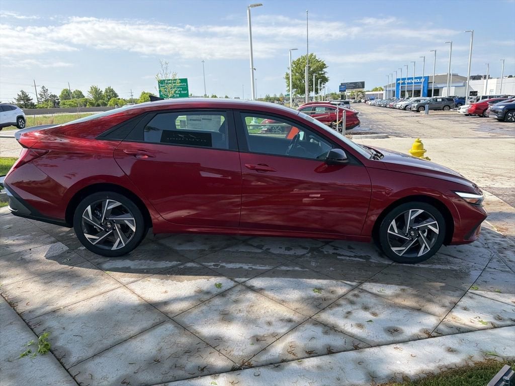 2025 Hyundai Elantra Hybrid SEL Sport