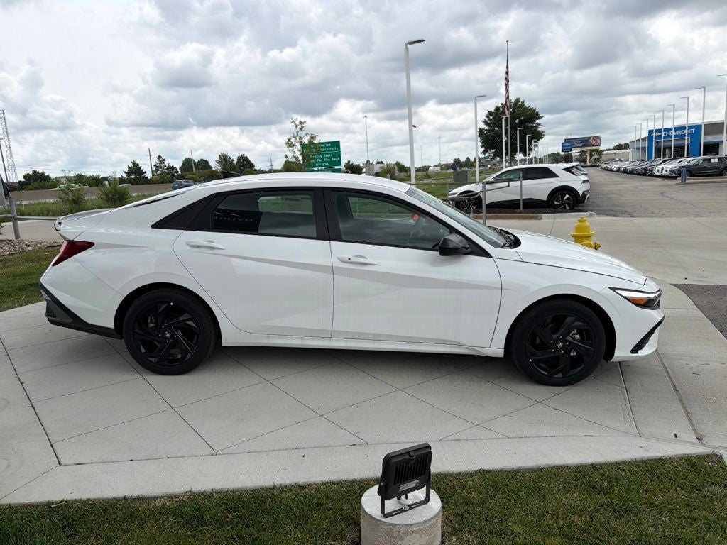 2026 Hyundai Elantra Hybrid SEL Sport