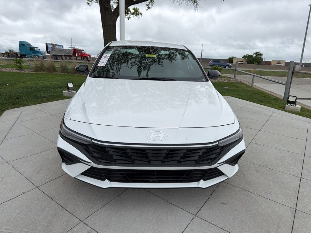 2026 Hyundai Elantra Hybrid SEL Sport