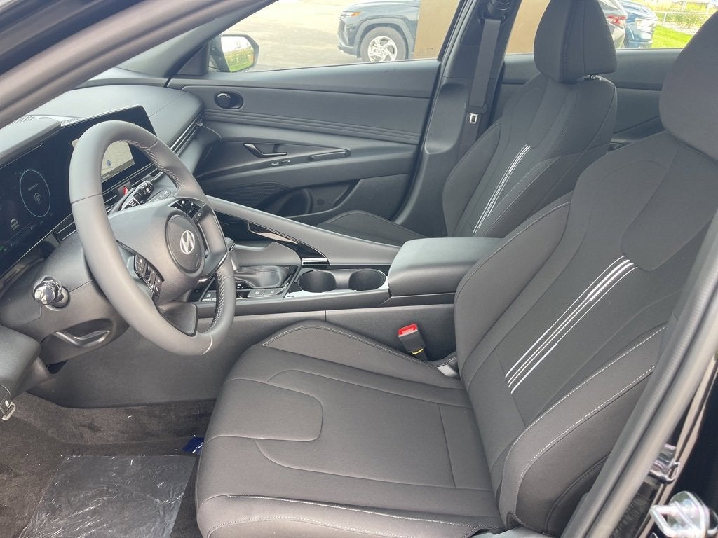 2025 Hyundai Elantra Hybrid SEL Sport