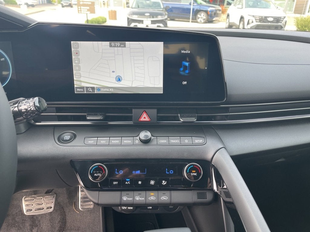 2025 Hyundai Elantra Hybrid SEL Sport