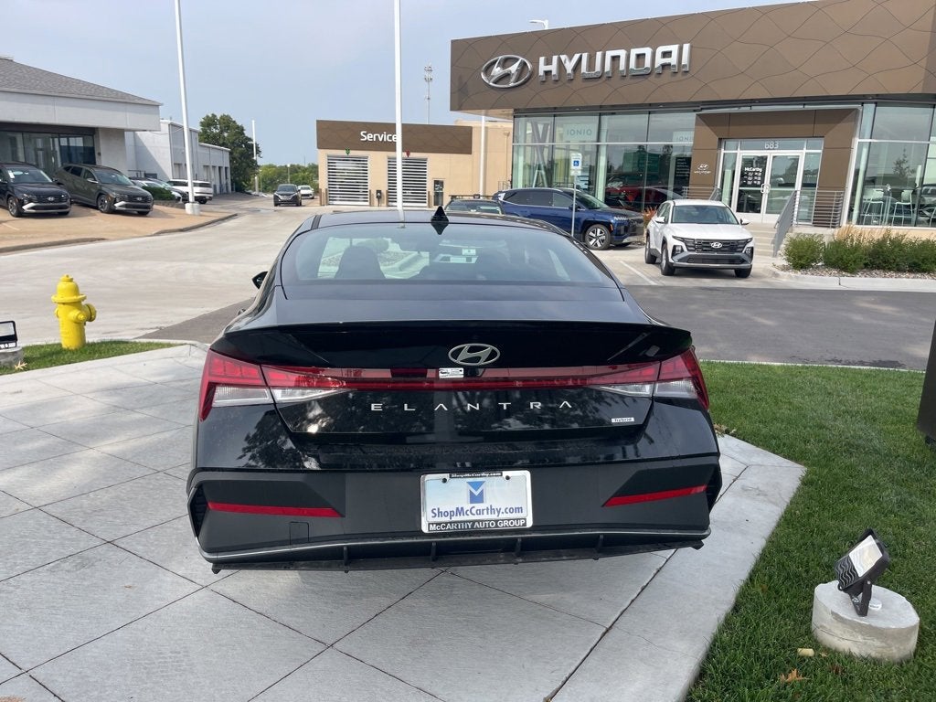 2025 Hyundai Elantra Hybrid SEL Sport